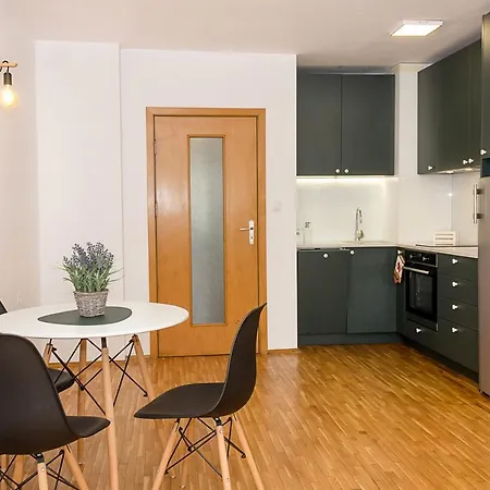 Апартаменты Sea Garden Charm - Cozy 1bd Flat In By Flat Mаnager *