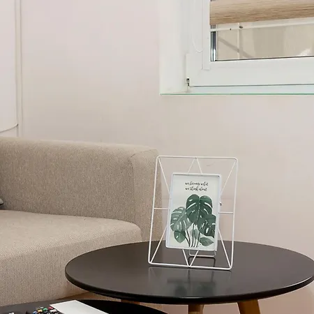 Sea Garden Charm - Cozy 1bd Flat In By Flat Mаnager Διαμέρισμα